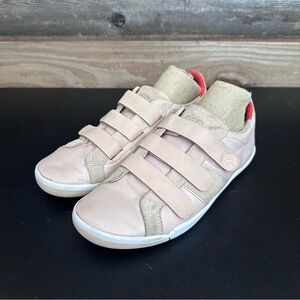 Place Larkin Light Pink Adjustable Strap Slip on Sneakers Mens 7 Womens 8.5 shoe